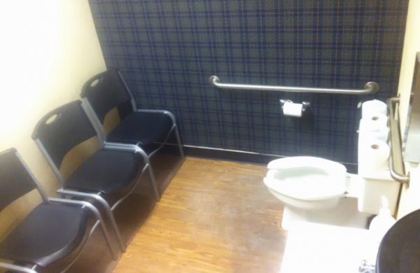 Öffentliche Toilette.
